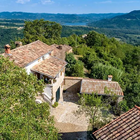 Ninna דירה בוזט